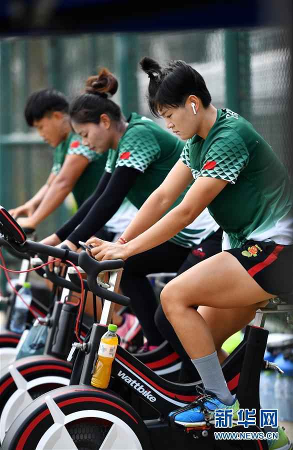 （体育）（2）橄榄球——中国女子七人制橄榄球队在海口集训